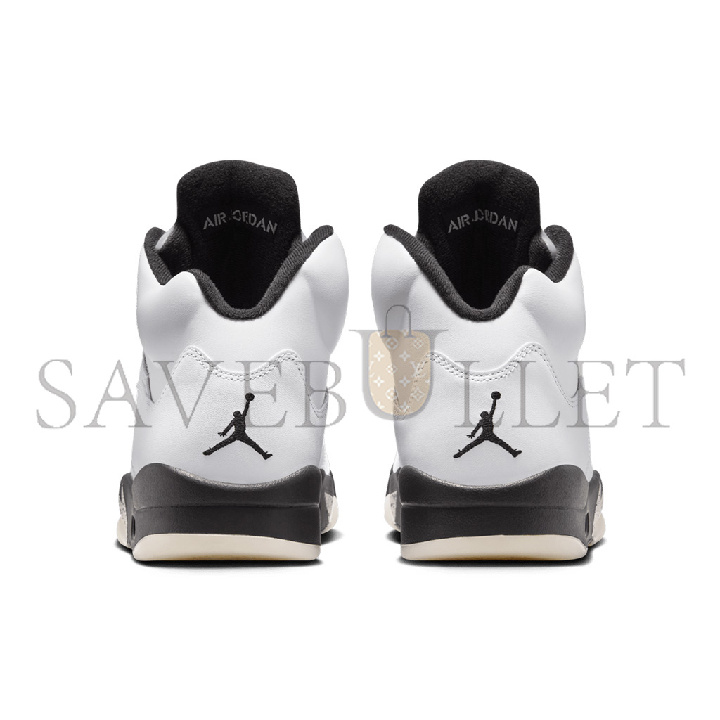 AIR JORDAN 5 RETRO WHITE AND BLACK DD0587-110