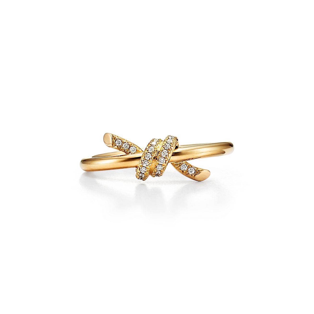 T*f*ny knot ring in yellow gold with diamonds