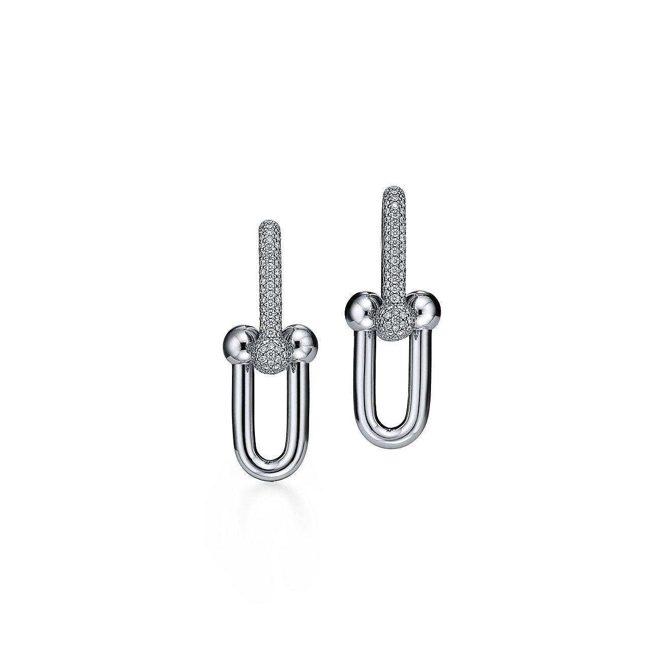 T*f*ny hardwear link earrings in white gold with pavÉ diamonds