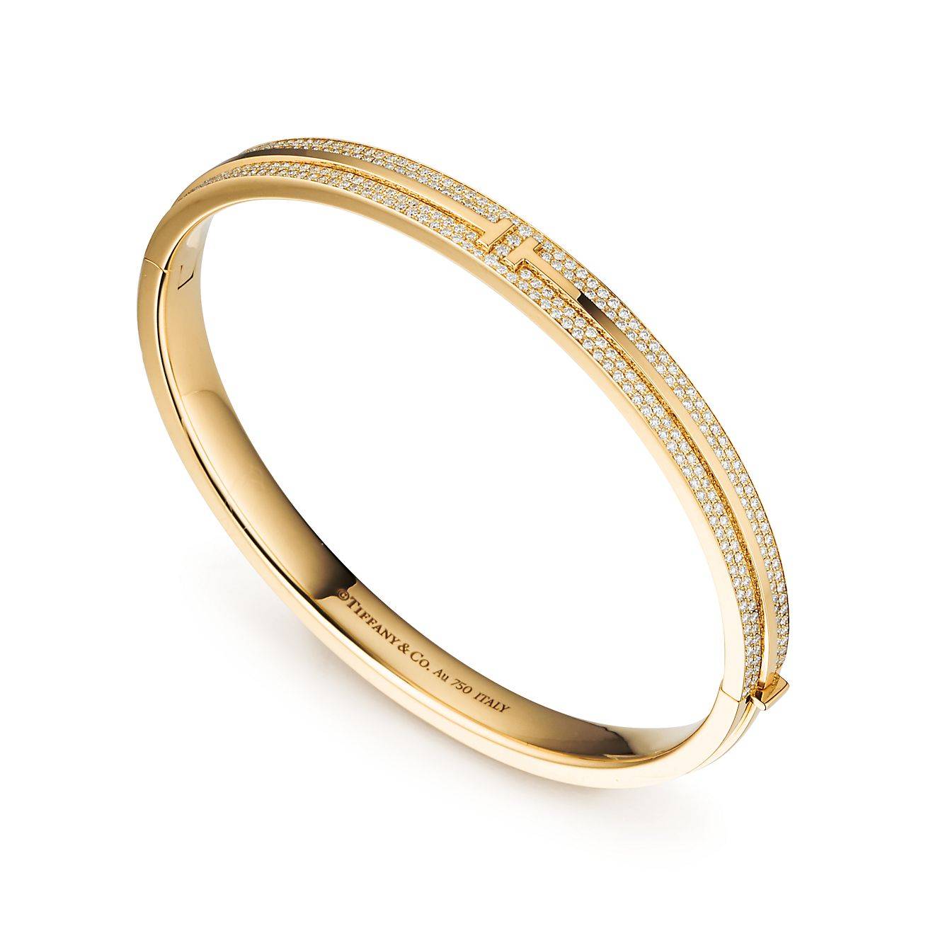 T*f*ny t pavé diamond hinged bangle in 18k gold