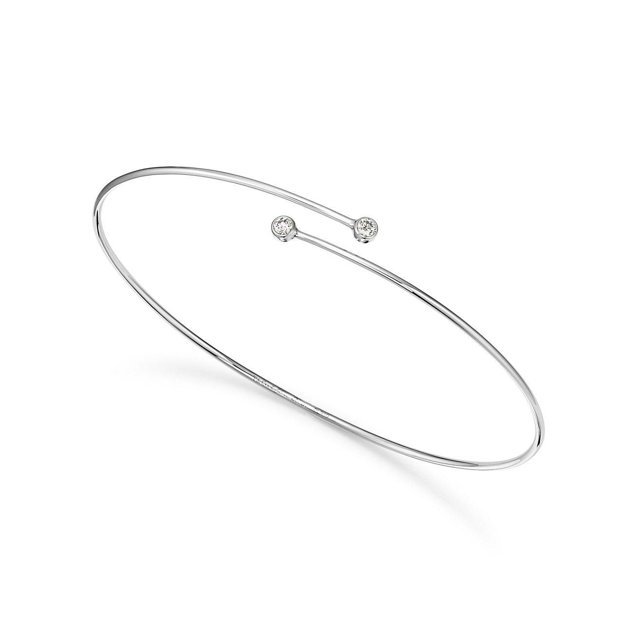 T*f*ny elsa peretti® diamond hoop single-row bangle