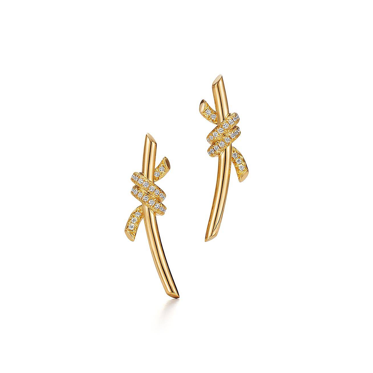 T*f*ny knot earrings in yellow gold with diamonds