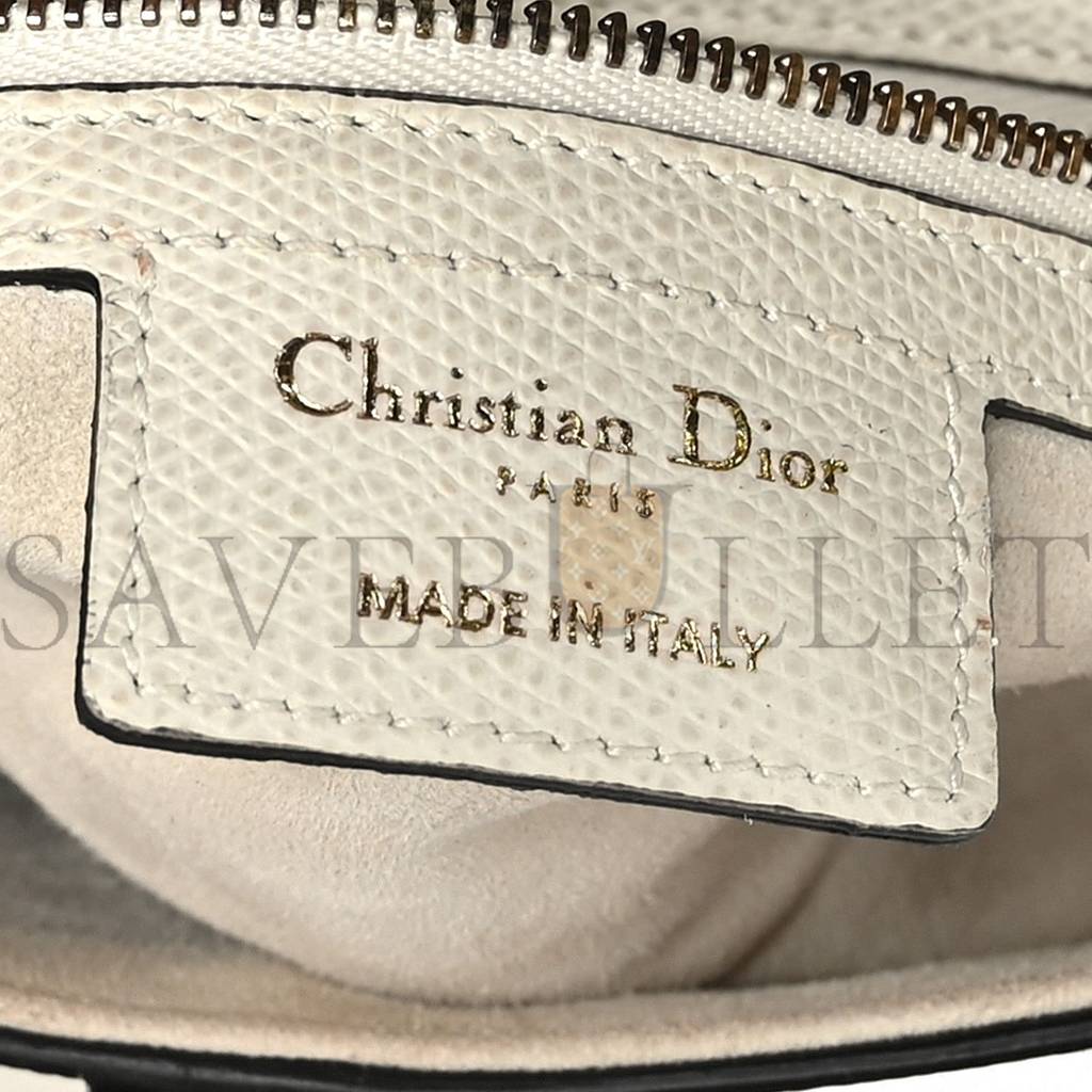 D*or grained calfskin saddle bag white (24*20*7cm)