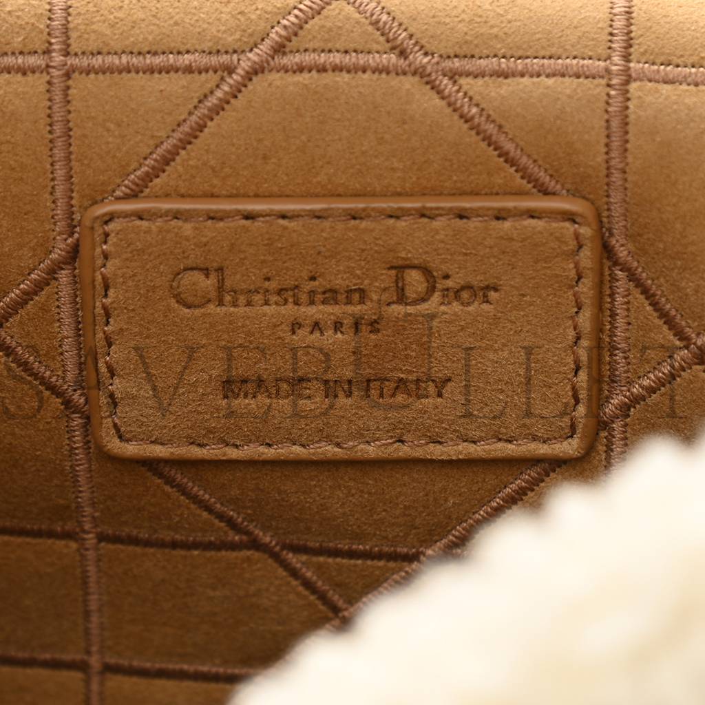 D*or shearling cannage medium caro bag natural (28*17*9.5cm)