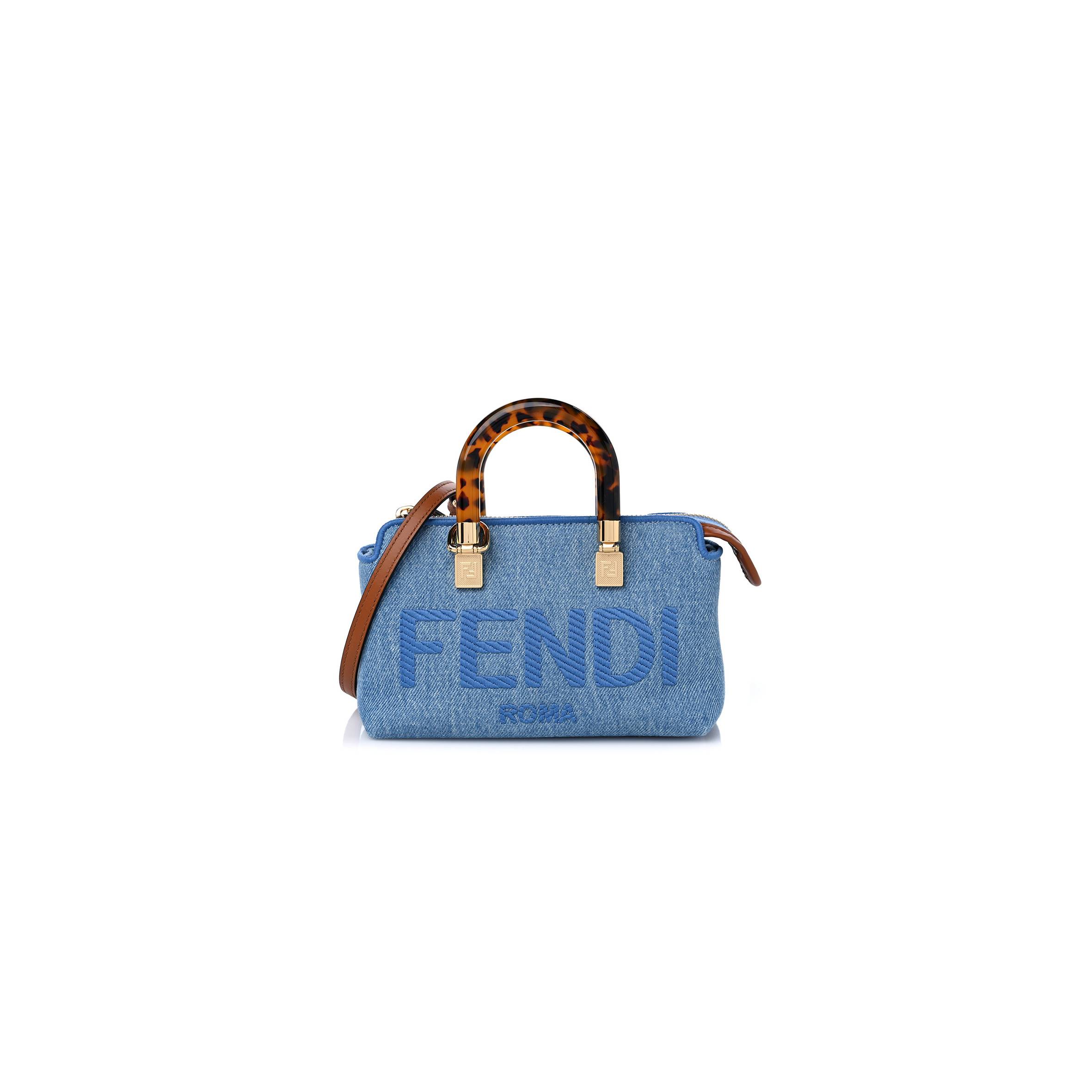 F**di denim vitello king plexiglass logo embroidered mini by the way top handle boston bag light blue (18*10*9cm)